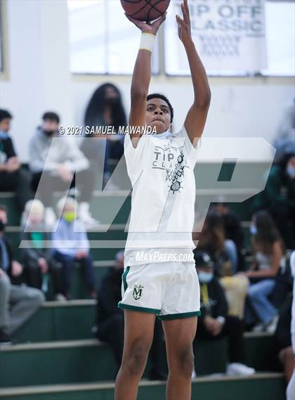 Thumbnail 1 in St. Monica vs Windward (West Side Tip Off Classic) photogallery.