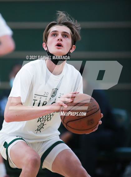 Thumbnail 3 in St. Monica vs Windward (West Side Tip Off Classic) photogallery.