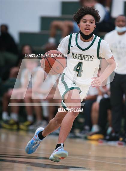 Thumbnail 3 in St. Monica vs Windward (West Side Tip Off Classic) photogallery.