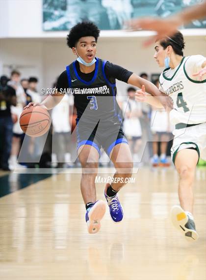 Thumbnail 1 in St. Monica vs Windward (West Side Tip Off Classic) photogallery.