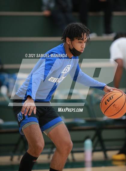 Thumbnail 1 in St. Monica vs Windward (West Side Tip Off Classic) photogallery.