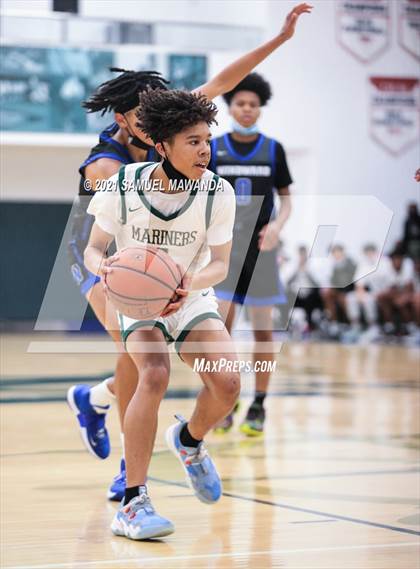 Thumbnail 2 in St. Monica vs Windward (West Side Tip Off Classic) photogallery.