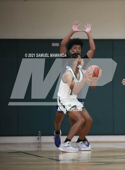Thumbnail 3 in St. Monica vs Windward (West Side Tip Off Classic) photogallery.