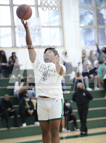 Thumbnail 2 in St. Monica vs Windward (West Side Tip Off Classic) photogallery.