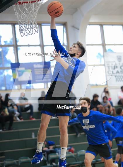 Thumbnail 3 in St. Monica vs Windward (West Side Tip Off Classic) photogallery.