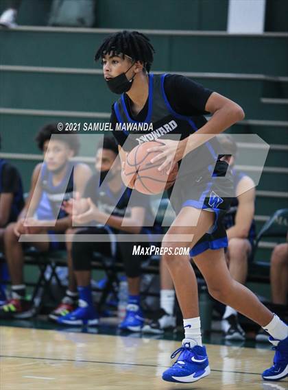 Thumbnail 2 in St. Monica vs Windward (West Side Tip Off Classic) photogallery.
