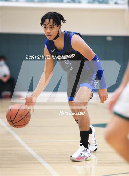 Thumbnail 1 in St. Monica vs Windward (West Side Tip Off Classic) photogallery.