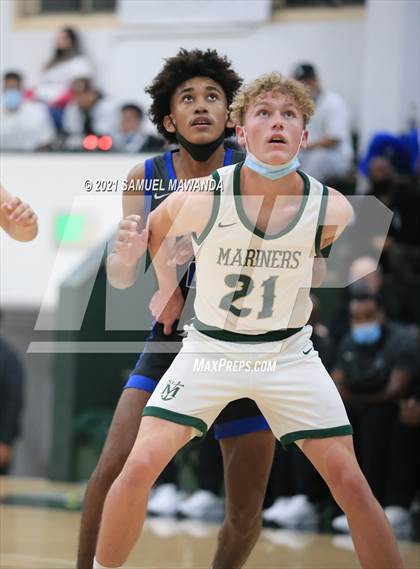 Thumbnail 3 in St. Monica vs Windward (West Side Tip Off Classic) photogallery.
