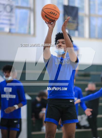 Thumbnail 3 in St. Monica vs Windward (West Side Tip Off Classic) photogallery.