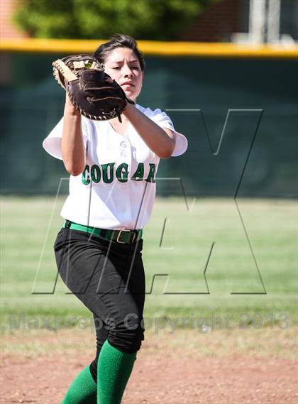 Thumbnail 2 in Pinkston [L. G.] @ Adams [Bryan] (UIL 4A Bi-District Playoff) photogallery.