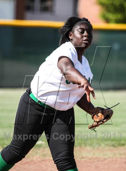 Thumbnail 1 in Pinkston [L. G.] @ Adams [Bryan] (UIL 4A Bi-District Playoff) photogallery.