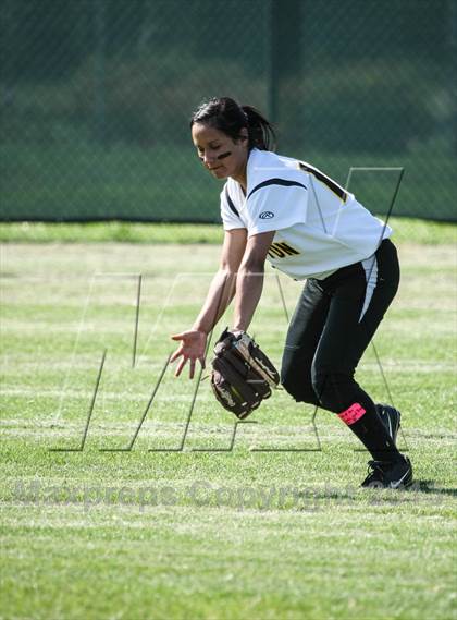 Thumbnail 2 in Pinkston [L. G.] @ Adams [Bryan] (UIL 4A Bi-District Playoff) photogallery.