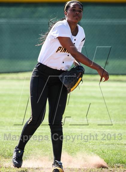 Thumbnail 2 in Pinkston [L. G.] @ Adams [Bryan] (UIL 4A Bi-District Playoff) photogallery.