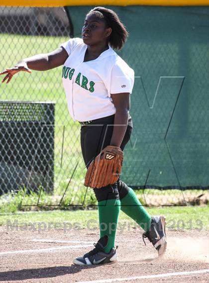 Thumbnail 3 in Pinkston [L. G.] @ Adams [Bryan] (UIL 4A Bi-District Playoff) photogallery.