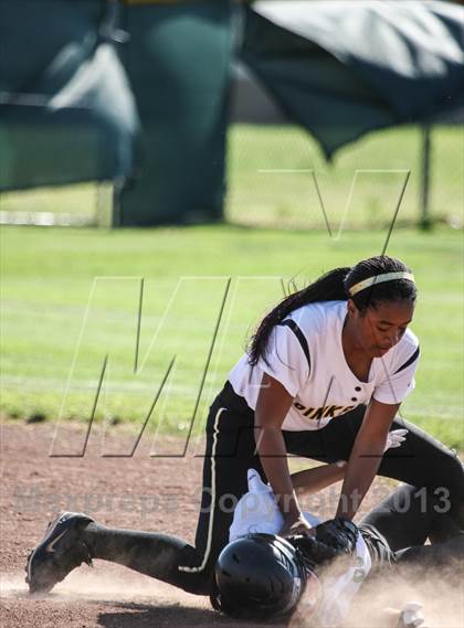 Thumbnail 2 in Pinkston [L. G.] @ Adams [Bryan] (UIL 4A Bi-District Playoff) photogallery.