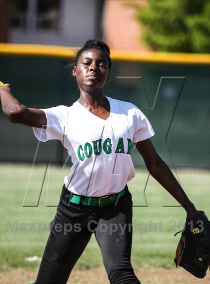 Thumbnail 1 in Pinkston [L. G.] @ Adams [Bryan] (UIL 4A Bi-District Playoff) photogallery.