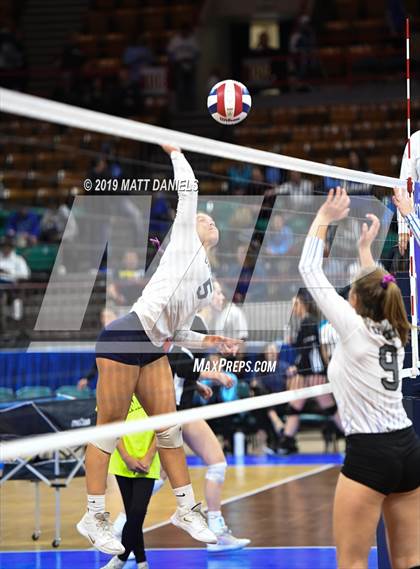 Thumbnail 2 in SkyView Academy vs. University (CHSAA 3A Playoff) photogallery.