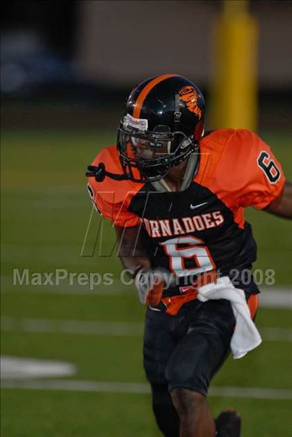 Thumbnail 2 in Chandler Hamilton vs. Booker T. Washington (Miami Kickoff Classic) photogallery.