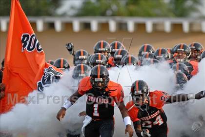 Thumbnail 3 in Chandler Hamilton vs. Booker T. Washington (Miami Kickoff Classic) photogallery.