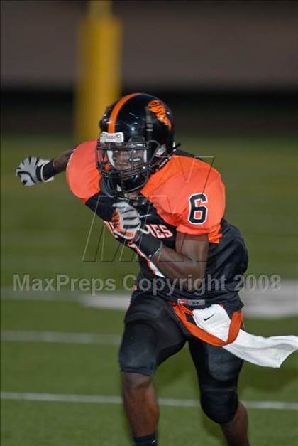 Thumbnail 1 in Chandler Hamilton vs. Booker T. Washington (Miami Kickoff Classic) photogallery.