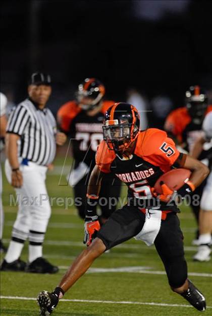 Thumbnail 3 in Chandler Hamilton vs. Booker T. Washington (Miami Kickoff Classic) photogallery.