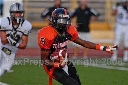 Thumbnail 2 in Chandler Hamilton vs. Booker T. Washington (Miami Kickoff Classic) photogallery.