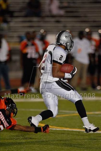 Thumbnail 2 in Chandler Hamilton vs. Booker T. Washington (Miami Kickoff Classic) photogallery.