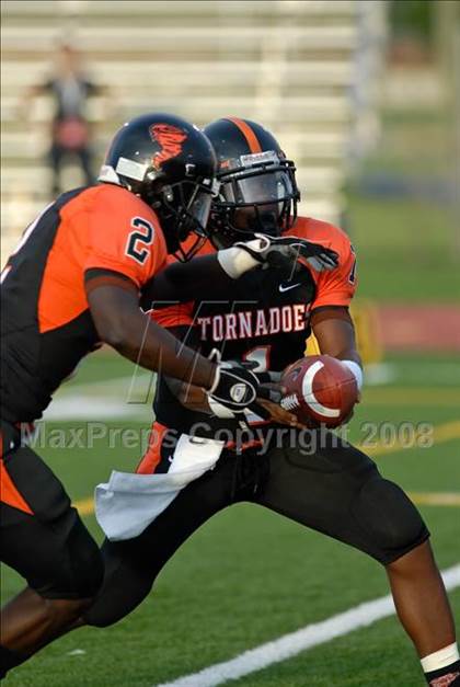 Thumbnail 3 in Chandler Hamilton vs. Booker T. Washington (Miami Kickoff Classic) photogallery.