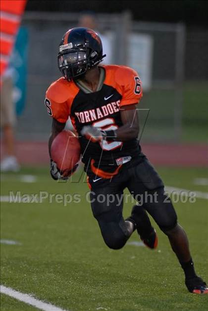 Thumbnail 2 in Chandler Hamilton vs. Booker T. Washington (Miami Kickoff Classic) photogallery.