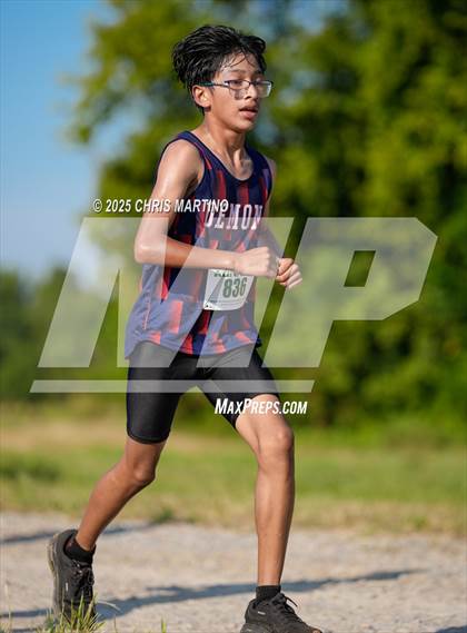 Thumbnail 3 in Heathwood Hall Highlander Invitational photogallery.