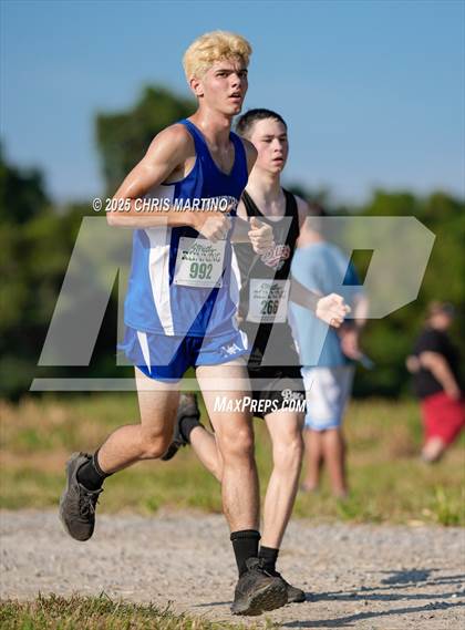Thumbnail 1 in Heathwood Hall Highlander Invitational photogallery.