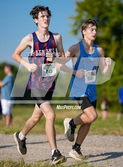 Thumbnail 3 in Heathwood Hall Highlander Invitational photogallery.