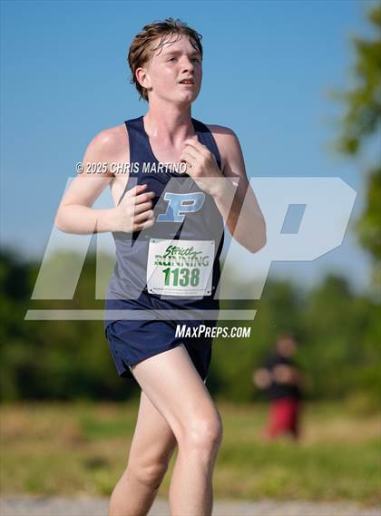 Thumbnail 2 in Heathwood Hall Highlander Invitational photogallery.