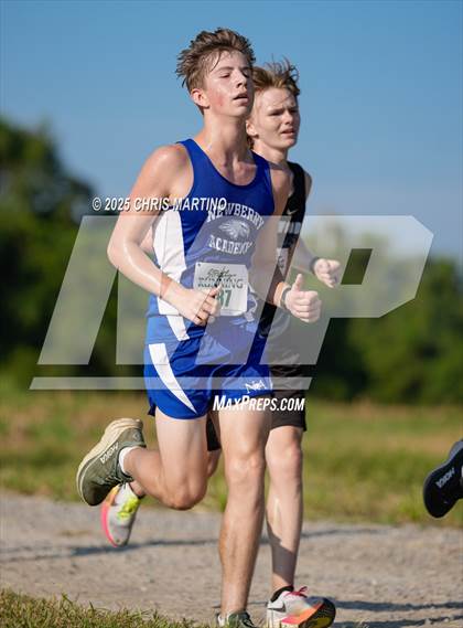 Thumbnail 3 in Heathwood Hall Highlander Invitational photogallery.