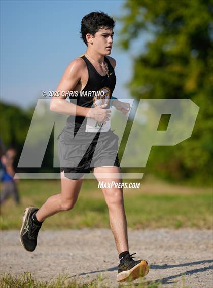 Thumbnail 2 in Heathwood Hall Highlander Invitational photogallery.