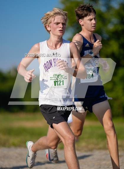 Thumbnail 3 in Heathwood Hall Highlander Invitational photogallery.