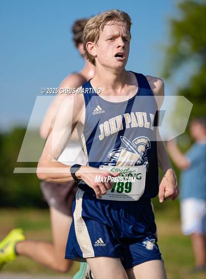Thumbnail 3 in Heathwood Hall Highlander Invitational photogallery.