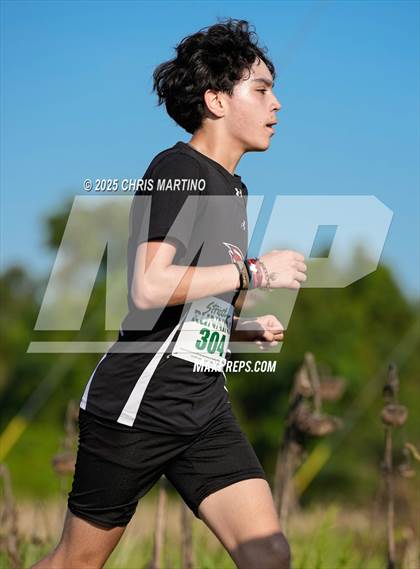 Thumbnail 3 in Heathwood Hall Highlander Invitational photogallery.