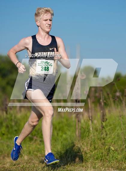 Thumbnail 2 in Heathwood Hall Highlander Invitational photogallery.