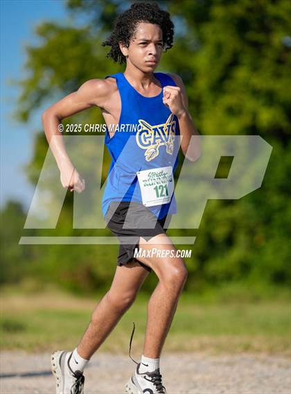 Thumbnail 3 in Heathwood Hall Highlander Invitational photogallery.
