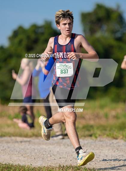 Thumbnail 2 in Heathwood Hall Highlander Invitational photogallery.