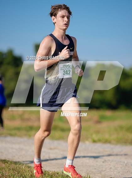 Thumbnail 3 in Heathwood Hall Highlander Invitational photogallery.