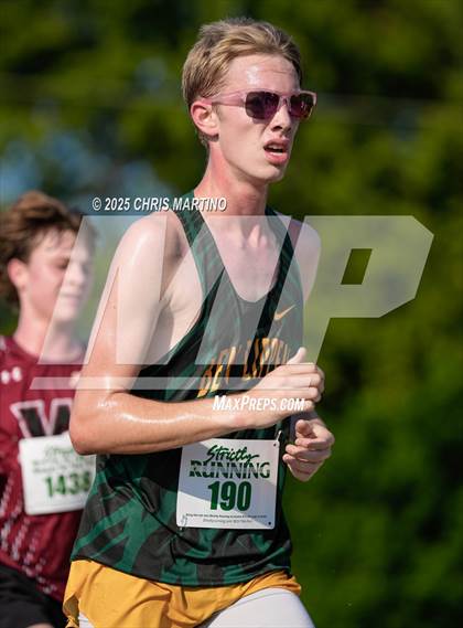 Thumbnail 2 in Heathwood Hall Highlander Invitational photogallery.