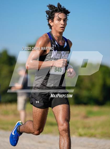 Thumbnail 3 in Heathwood Hall Highlander Invitational photogallery.