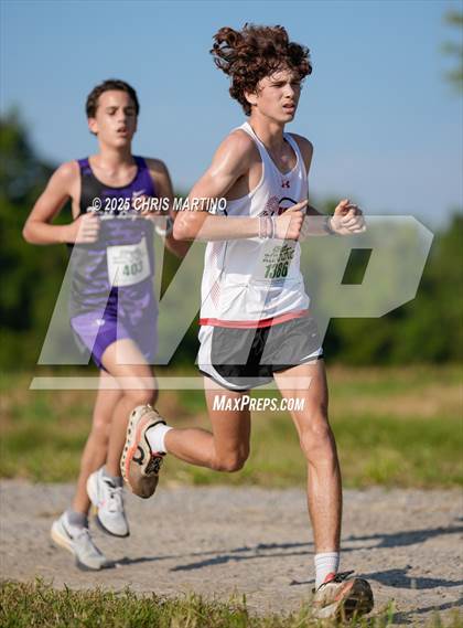 Thumbnail 2 in Heathwood Hall Highlander Invitational photogallery.
