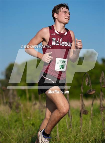 Thumbnail 3 in Heathwood Hall Highlander Invitational photogallery.