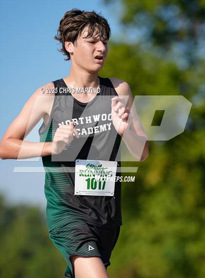 Thumbnail 2 in Heathwood Hall Highlander Invitational photogallery.
