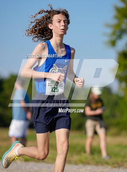 Thumbnail 3 in Heathwood Hall Highlander Invitational photogallery.