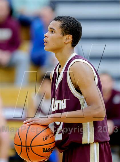Thumbnail 3 in Grant vs Whitney (Whitney Christmas Classic) photogallery.