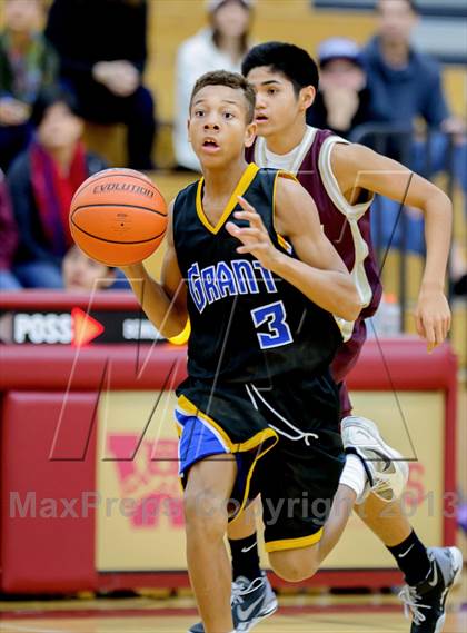 Thumbnail 3 in Grant vs Whitney (Whitney Christmas Classic) photogallery.